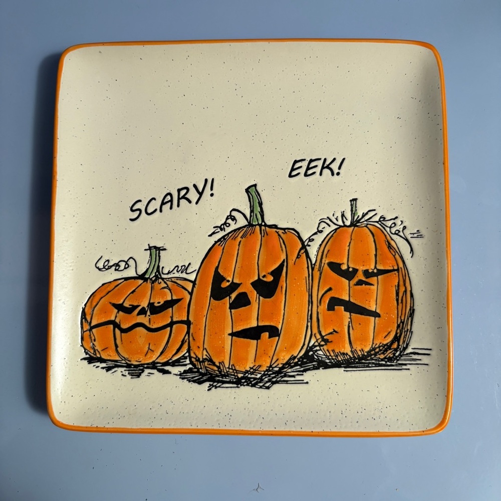 🎃 2/$20 SALE Halloween Pumpkin Square Plate set of 2